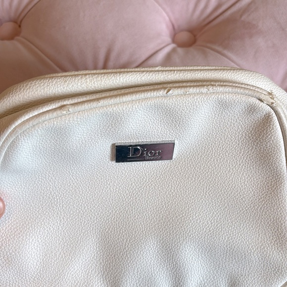 DIOR Beauty White Faux Leather Cosmetic Bag - Picture 2 of 4